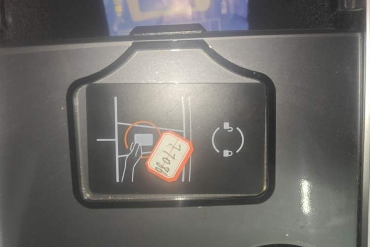 Used Tesla Model Y 2024 Rear-Wheel-Drive Version Interior 1