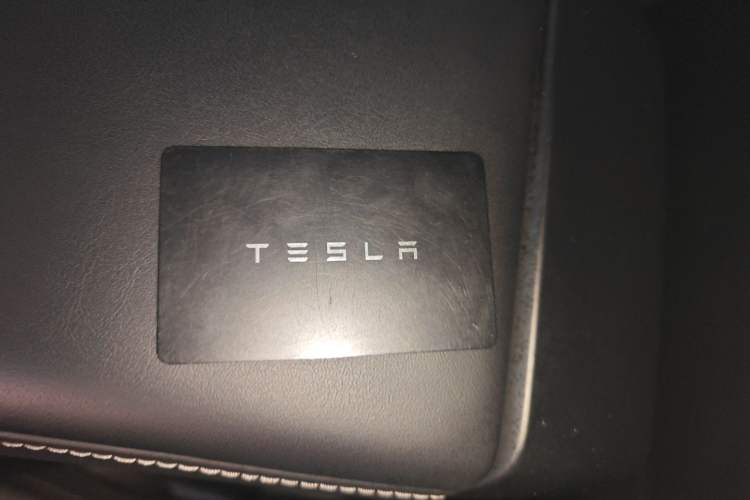 Used Tesla Model Y 2024 Rear-Wheel-Drive Version Interior 1