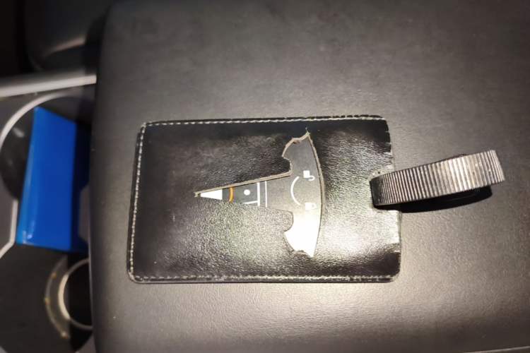 Used Tesla Model Y 2024 Rear-Wheel-Drive Version Interior 1