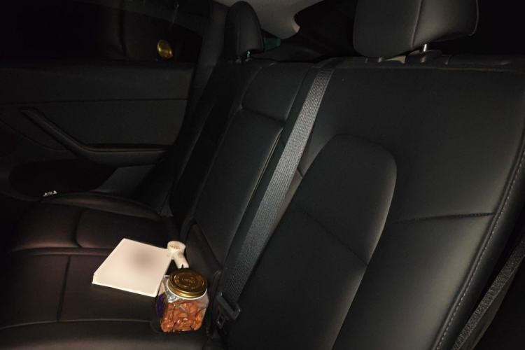Used Tesla Model Y 2024 Rear-Wheel-Drive Version Interior 4