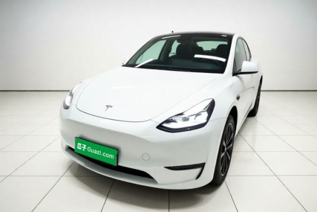 Used Tesla Model Y 2024 Long-Range All-Wheel-Drive Version