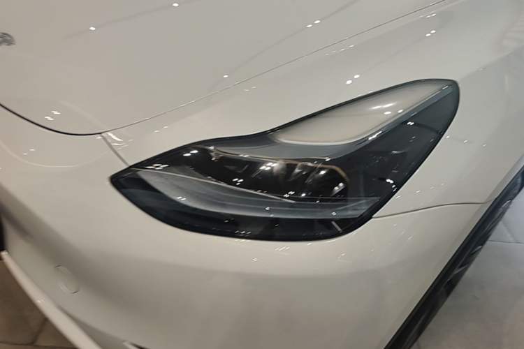 Used Tesla Model Y 2024 Rear-Wheel-Drive Version Left Front Headlight