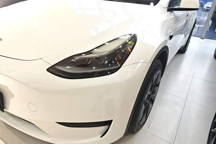 Used Tesla Model Y 2024 Rear-Wheel-Drive Version Left Front Headlight