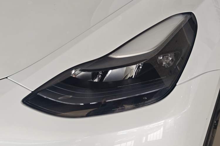 Used Tesla Model Y 2024 Rear-Wheel-Drive Version Left Front Headlight