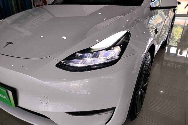 Used Tesla Model Y 2024 Long-Range All-Wheel-Drive Version Left Front Headlight