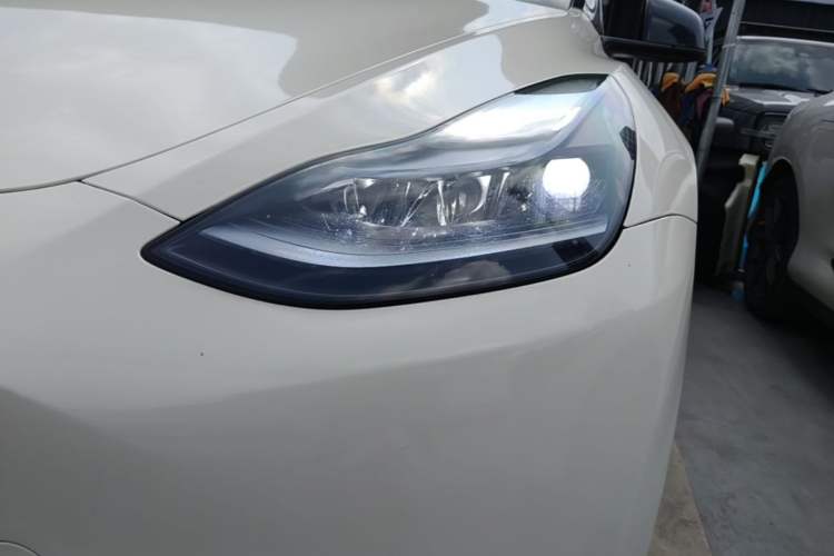 Used Tesla Model Y 2024 Rear-Wheel-Drive Version Left Front Headlight