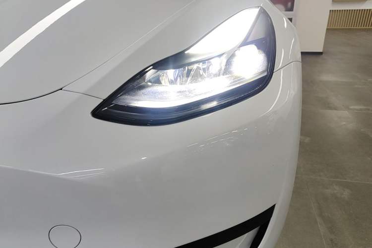 Used Tesla Model Y 2024 Rear-Wheel-Drive Version Left Front Headlight
