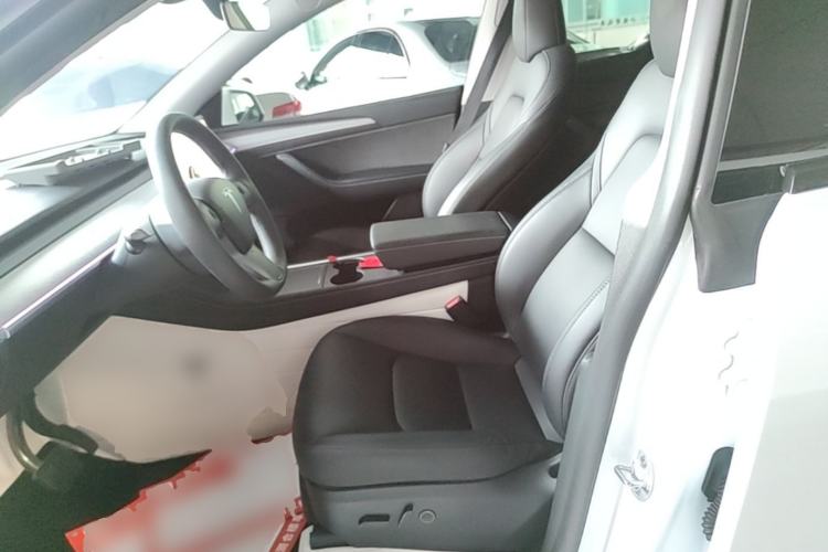 Used Tesla Model Y 2024 Rear-Wheel-Drive Version Left Front Seat