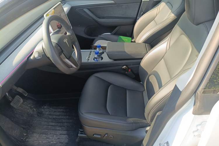 Used Tesla Model Y 2024 Rear-Wheel-Drive Version Left Front Seat