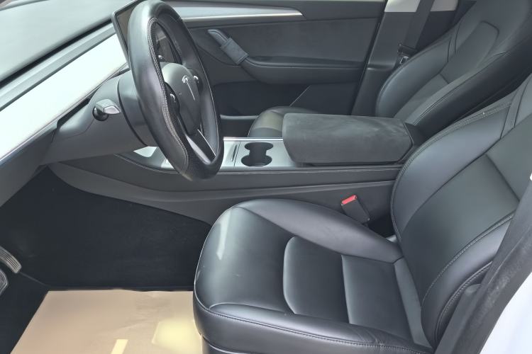 Used Tesla Model Y 2024 Rear-Wheel-Drive Version Left Front Seat