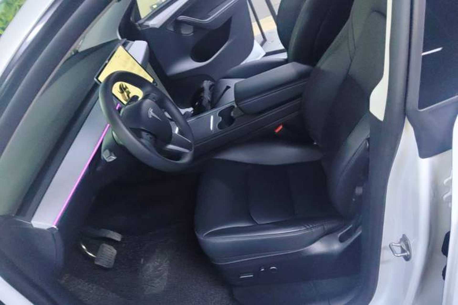 Used Tesla Model Y 2024 Long-Range All-Wheel-Drive Version Left Front Seat