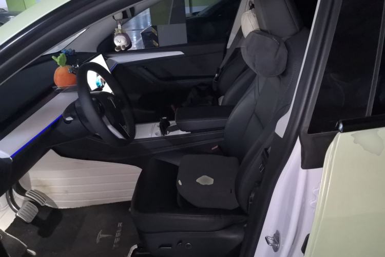 Used Tesla Model Y 2024 Rear-Wheel-Drive Version Left Front Seat