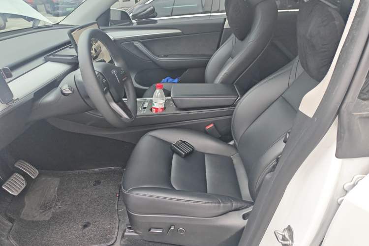 Used Tesla Model Y 2024 Rear-Wheel-Drive Version Left Front Seat