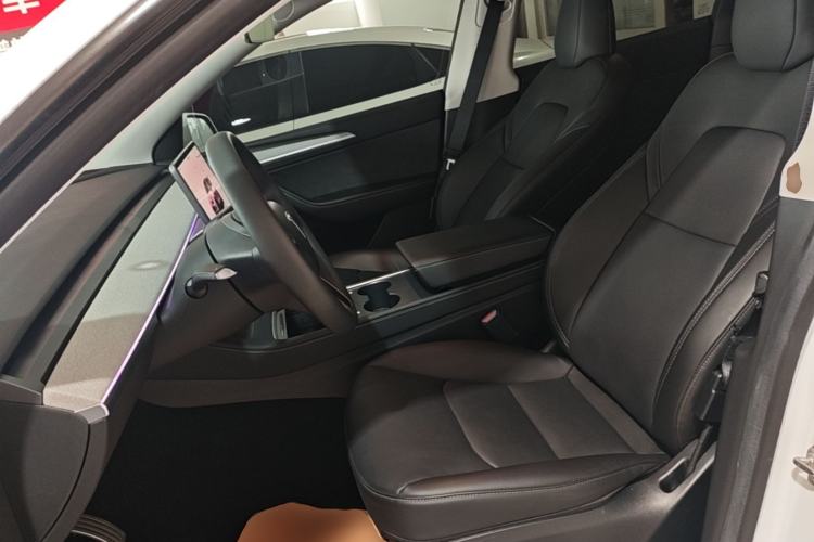 Used Tesla Model Y 2024 Rear-Wheel-Drive Version Left Front Seat