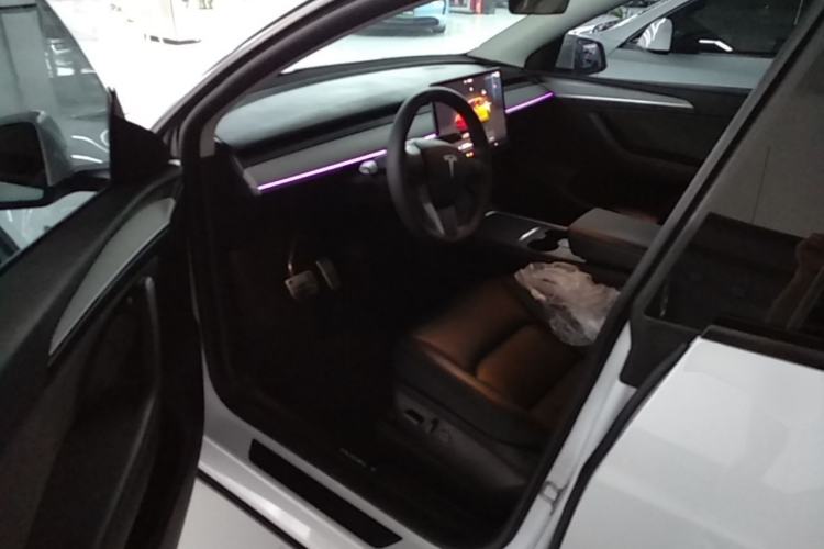Used Tesla Model Y 2024 Rear-Wheel-Drive Version Left Front Seat