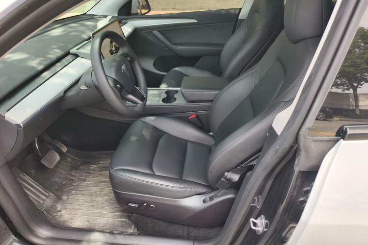 Used Tesla Model Y 2024 Rear-Wheel-Drive Version Left Front Seat