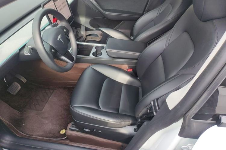 Used Tesla Model Y 2024 Rear-Wheel-Drive Version Left Front Seat