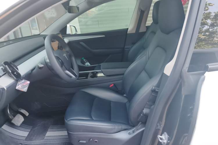 Used Tesla Model Y 2024 Rear-Wheel-Drive Version Left Front Seat