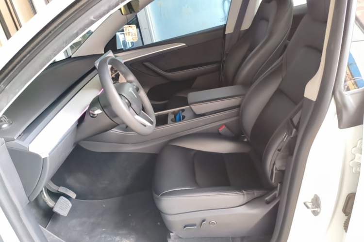 Used Tesla Model Y 2024 Rear-Wheel-Drive Version Left Front Seat