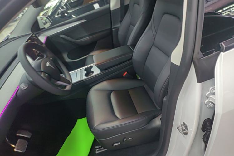 Used Tesla Model Y 2024 Rear-Wheel-Drive Version Left Front Seat