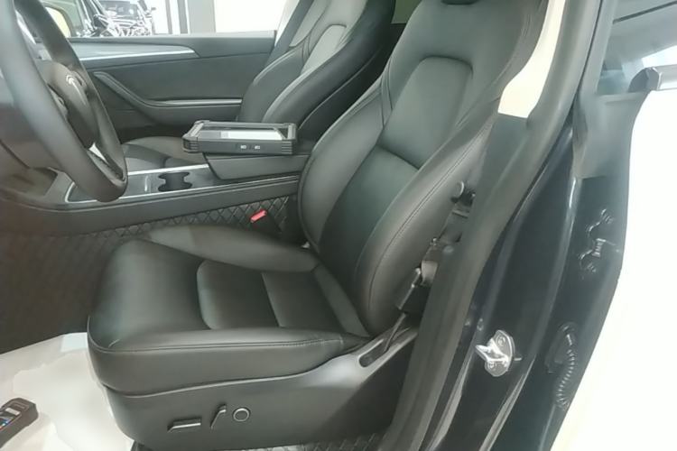 Used Tesla Model Y 2024 Rear-Wheel-Drive Version Left Front Seat