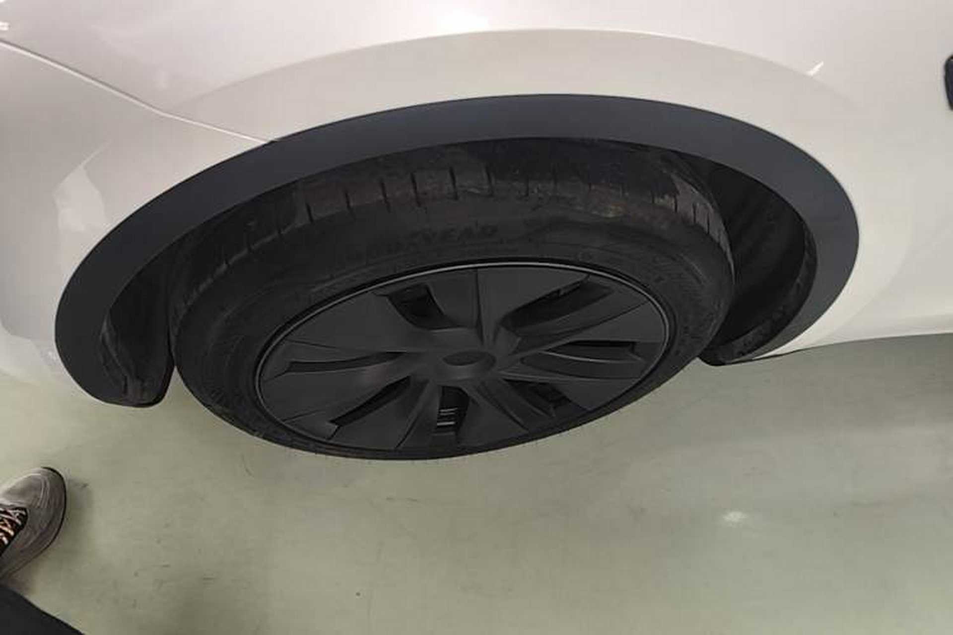 Used Tesla Model Y 2024 Rear-Wheel-Drive Version Left Front Wheel Hub