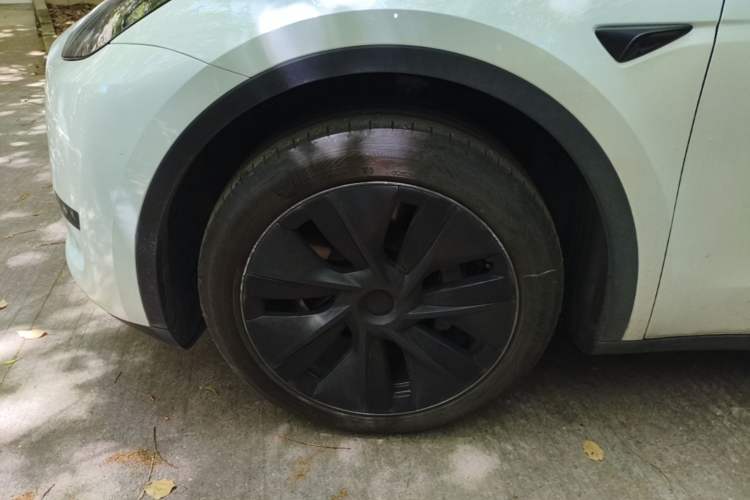 Used Tesla Model Y 2024 Rear-Wheel-Drive Version Left Front Wheel Hub