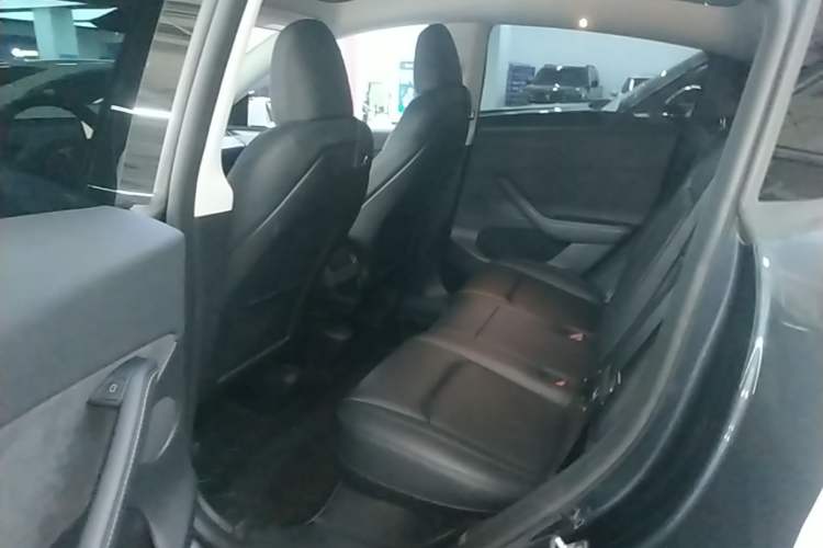 Used Tesla Model Y 2024 Rear-Wheel-Drive Version Left Rear Seat