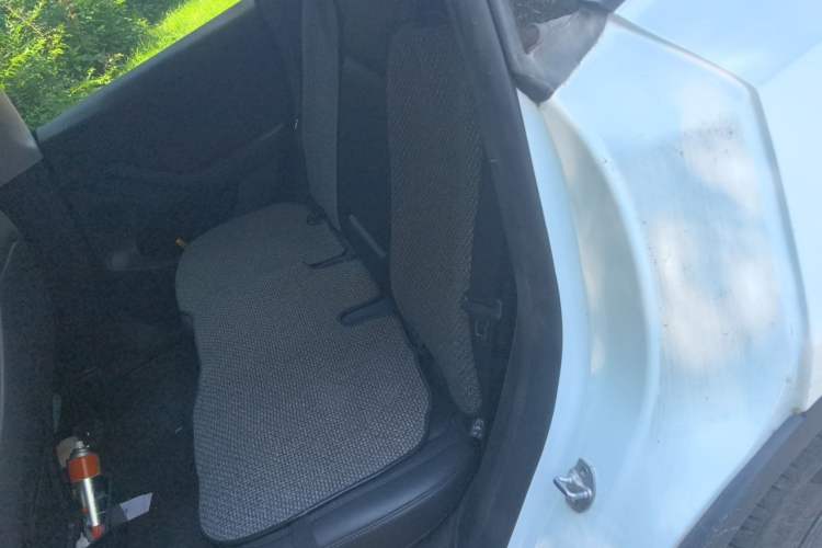 Used Tesla Model Y 2024 Rear-Wheel-Drive Version Left Rear Seat
