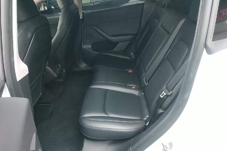 Used Tesla Model Y 2024 Rear-Wheel-Drive Version Left Rear Seat