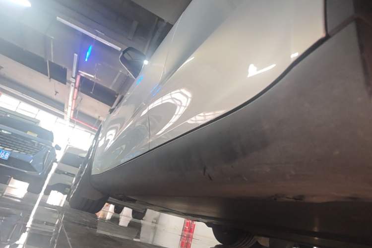 Used Tesla Model Y 2024 Rear-Wheel-Drive Version Left Side Sill