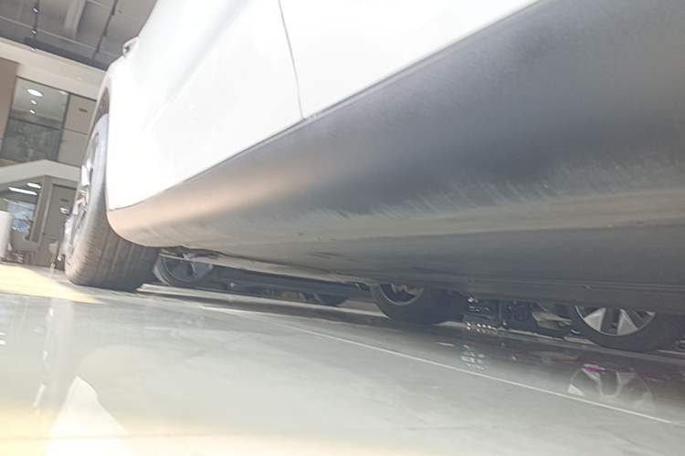 Used Tesla Model Y 2024 Rear-Wheel-Drive Version Left Side Sill