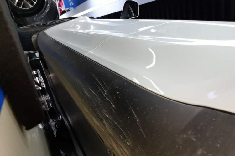 Used Tesla Model Y 2024 Rear-Wheel-Drive Version Left Side Sill