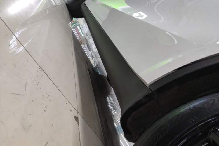 Used Tesla Model Y 2024 Rear-Wheel-Drive Version Left Side Sill