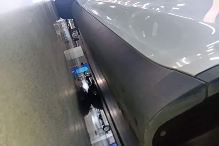 Used Tesla Model Y 2024 Rear-Wheel-Drive Version Left Side Sill