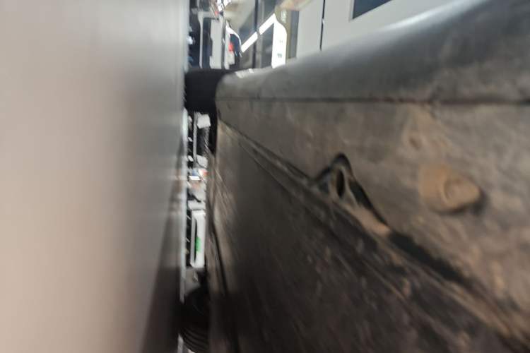 Used Tesla Model Y 2024 Long-Range All-Wheel-Drive Version Left Side Sill