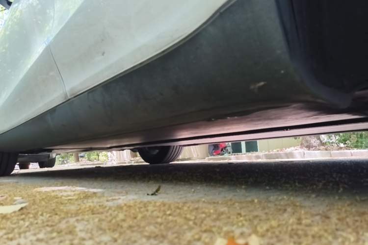 Used Tesla Model Y 2024 Rear-Wheel-Drive Version Left Side Sill
