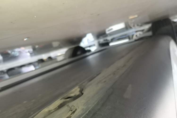 Used Tesla Model Y 2024 Rear-Wheel-Drive Version Left Side Sill