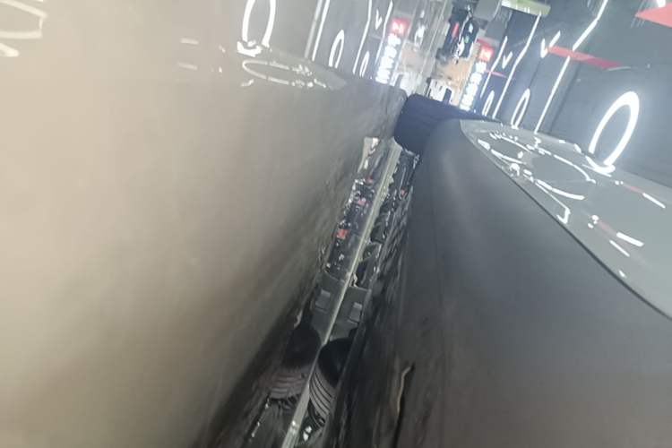 Used Tesla Model Y 2024 Rear-Wheel-Drive Version Left Side Sill