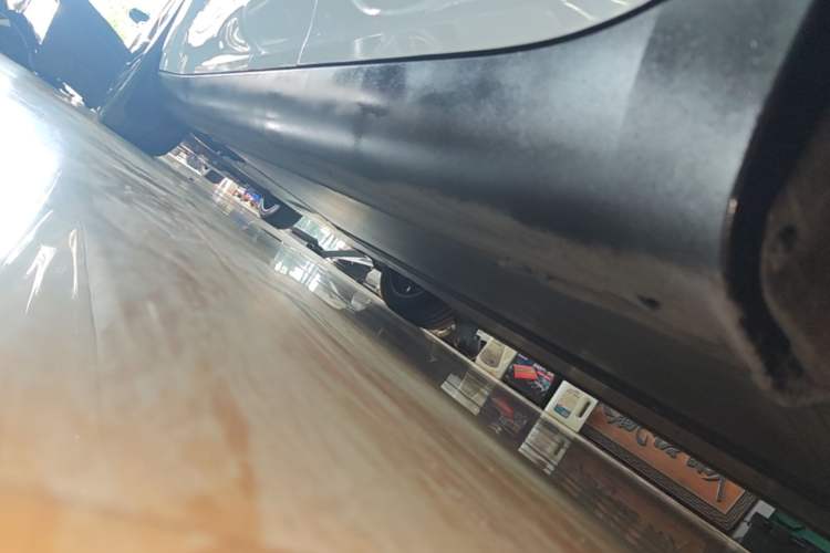 Used Tesla Model Y 2024 Rear-Wheel-Drive Version Left Side Sill