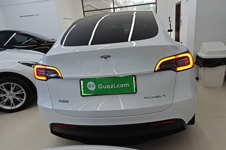 Used Tesla Model Y 2024 Long-Range All-Wheel-Drive Version Rear
