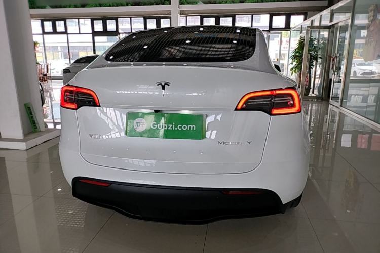 Used Tesla Model Y 2024 Long-Range All-Wheel-Drive Version Rear