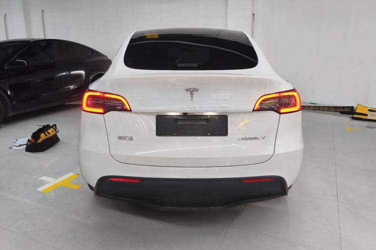 Used Tesla Model Y 2024 Long-Range All-Wheel-Drive Version Rear
