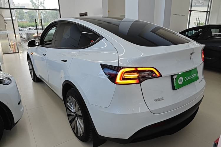 Used Tesla Model Y 2024 Long-Range All-Wheel-Drive Version Rear Left 45 Deg