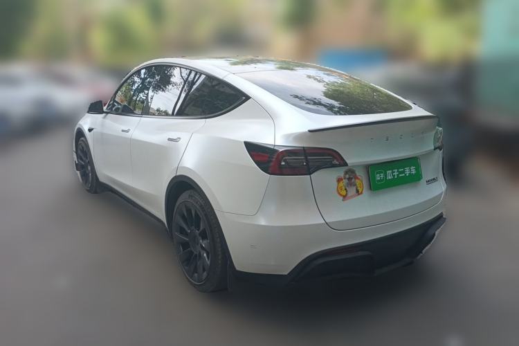 Used Tesla Model Y 2024 Rear-Wheel-Drive Version Rear Left 45 Deg
