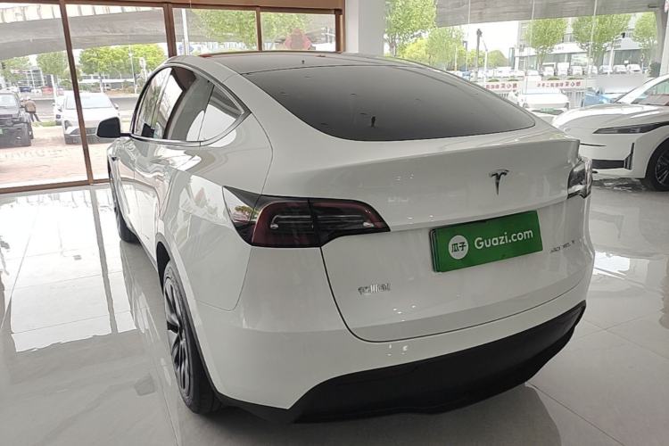 Used Tesla Model Y 2024 Rear-Wheel-Drive Version Rear Left 45 Deg