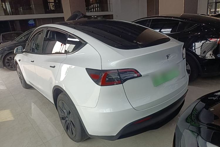 Used Tesla Model Y 2024 Rear-Wheel-Drive Version Rear Left 45 Deg