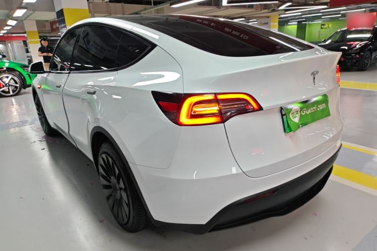 Used Tesla Model Y 2024 Rear-Wheel-Drive Version Rear Left 45 Deg