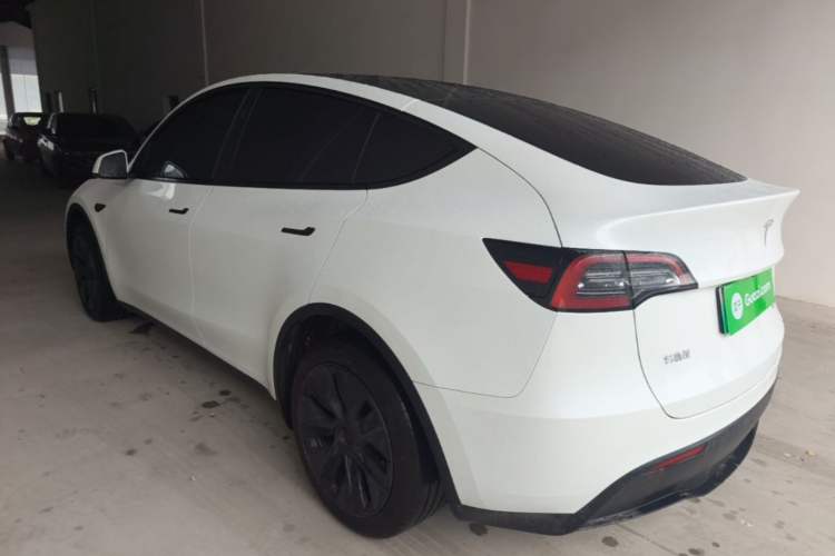 Used Tesla Model Y 2024 Rear-Wheel-Drive Version Rear Left 45 Deg