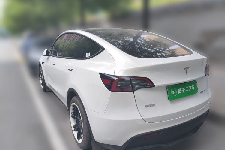Used Tesla Model Y 2024 Rear-Wheel-Drive Version Rear Left 45 Deg